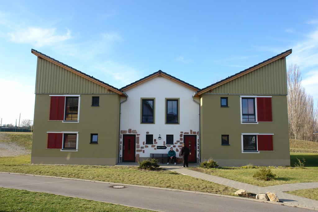 Euroville Jugend- Und Sporthotel Naumburg  Exterior foto